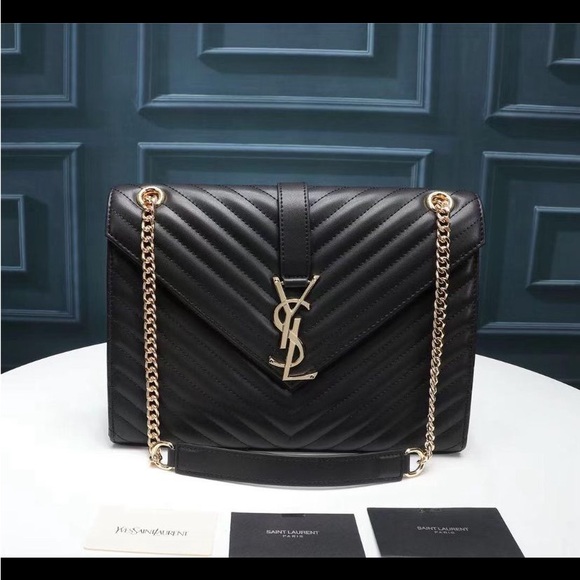 Purse - Picture 3 of 4